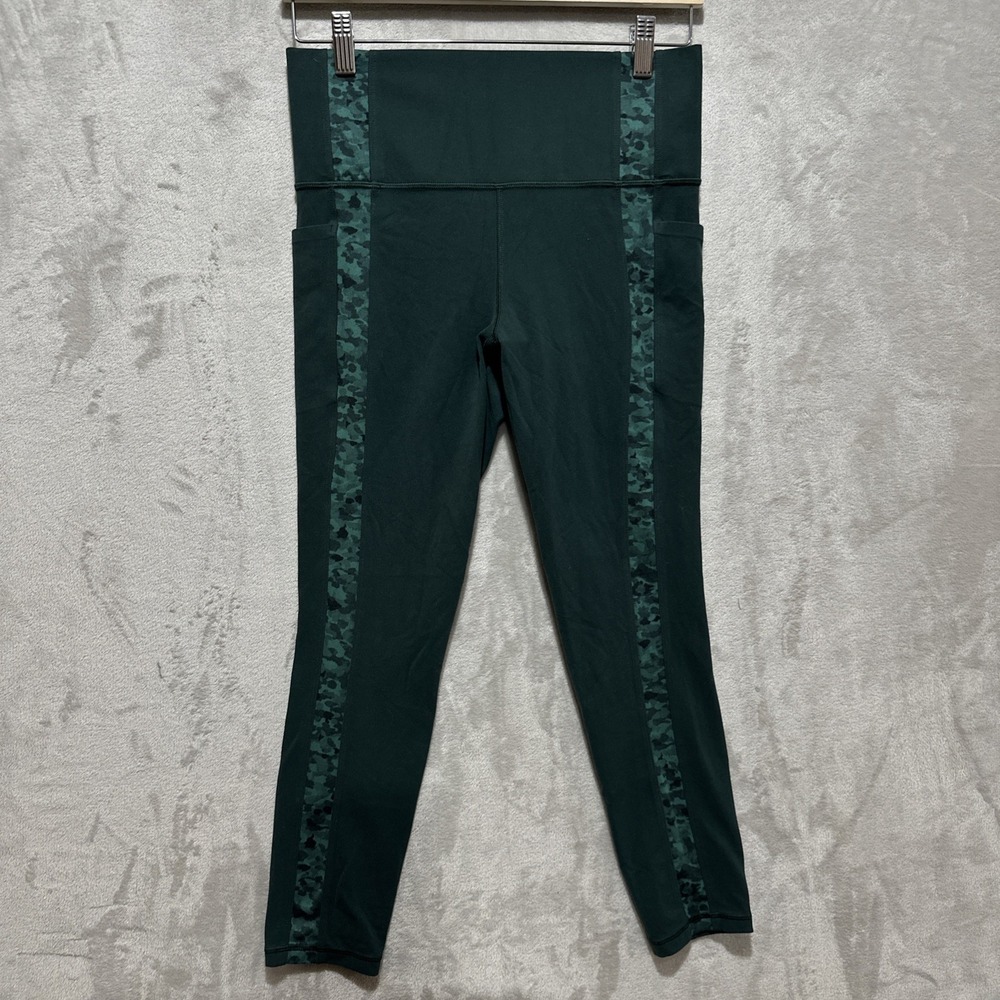 Athleta Salutation Stash Pocket‎ II Serene 7/8 Tight Green Size M